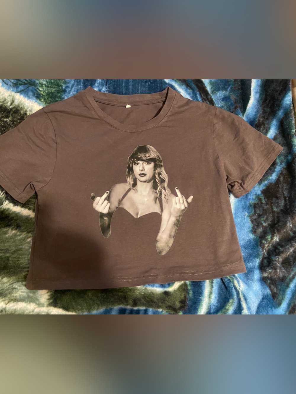 Graphic Crewneck Tee with Bold Monochrome Photo